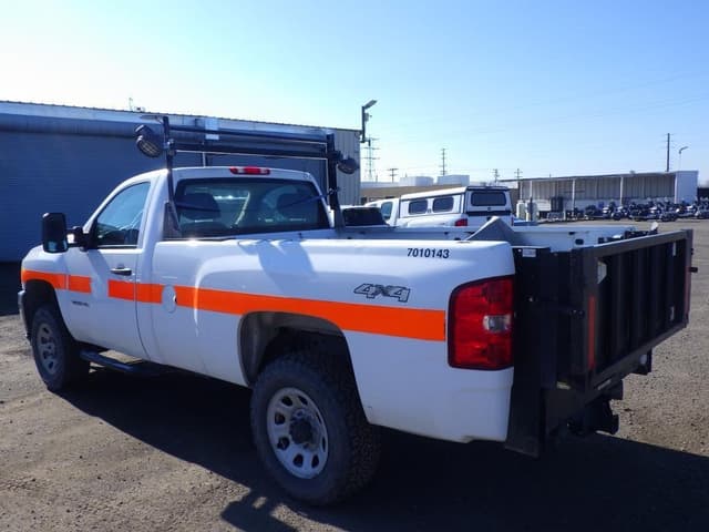 Image of Chevrolet 3500HD equipment image 3