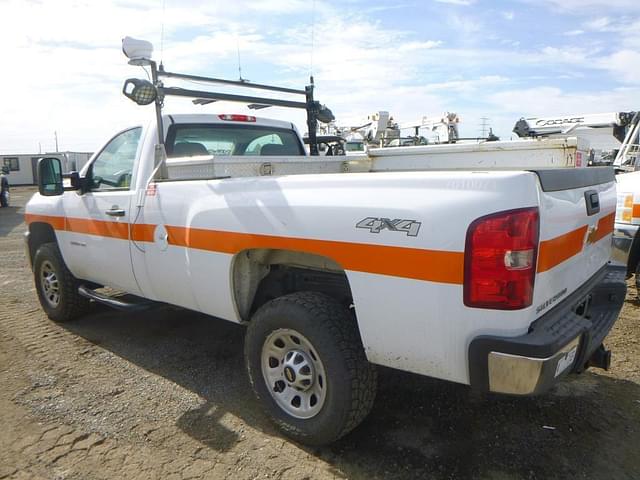 Image of Chevrolet 3500HD equipment image 3