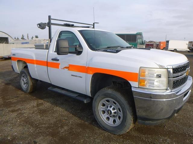 Image of Chevrolet 3500HD equipment image 2