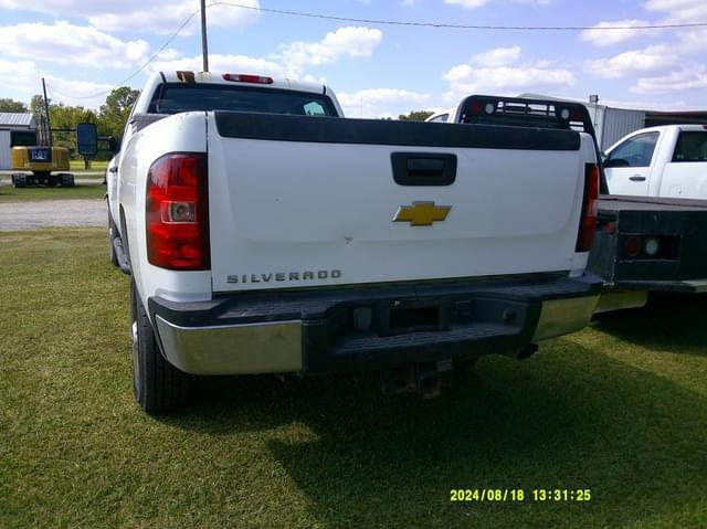 Image of Chevrolet Silverado equipment image 4