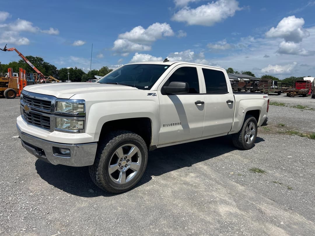 Image of Chevrolet Silverado Primary image