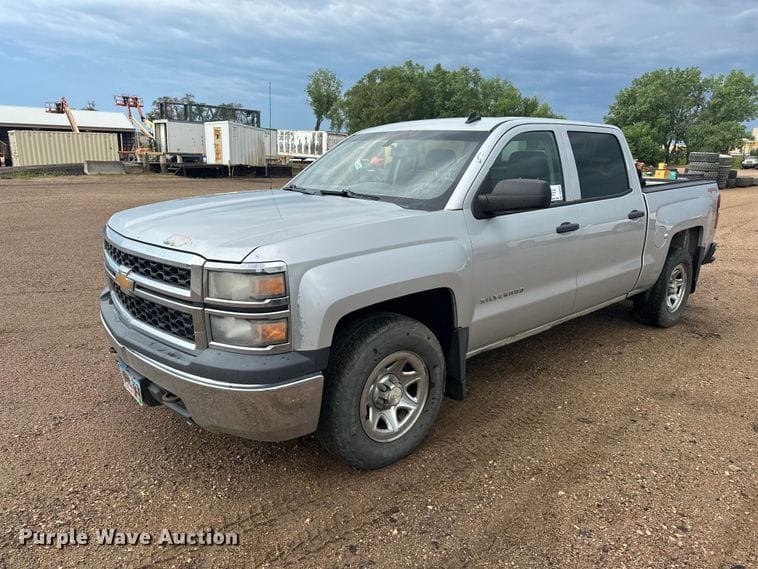 2014 Chevrolet 1500 Equipment Image0