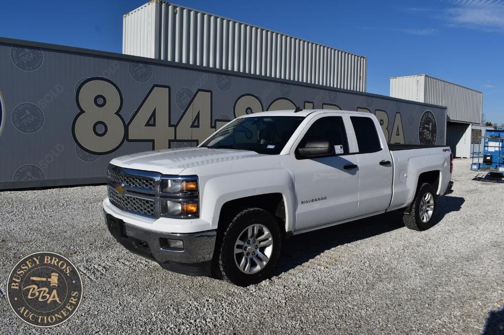 2014 Chevrolet 1500 Equipment Image0