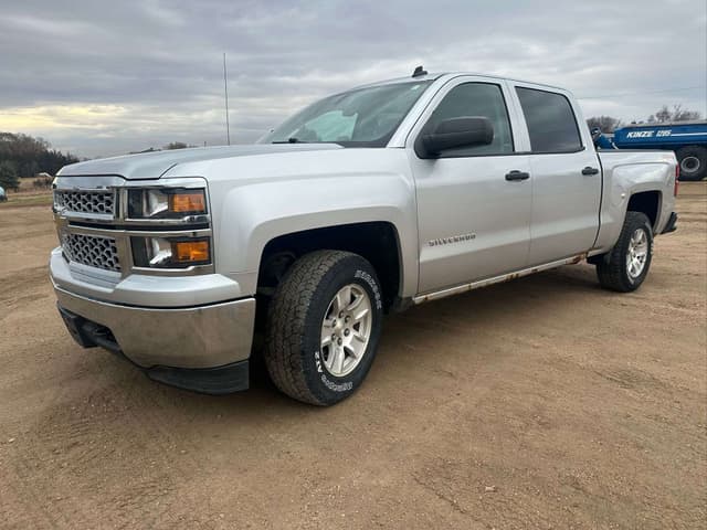 Image of Chevrolet 1500 equipment image 3