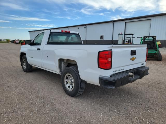 Image of Chevrolet 1500 equipment image 3