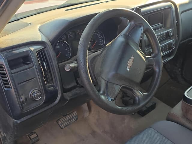 Image of Chevrolet 1500 equipment image 3