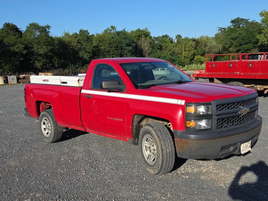 2014 Chevrolet 1500 Equipment Image0