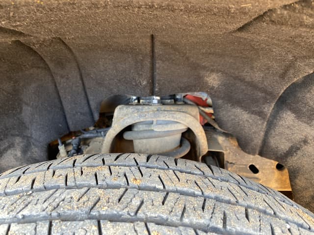 Image of Chevrolet 1500 equipment image 4