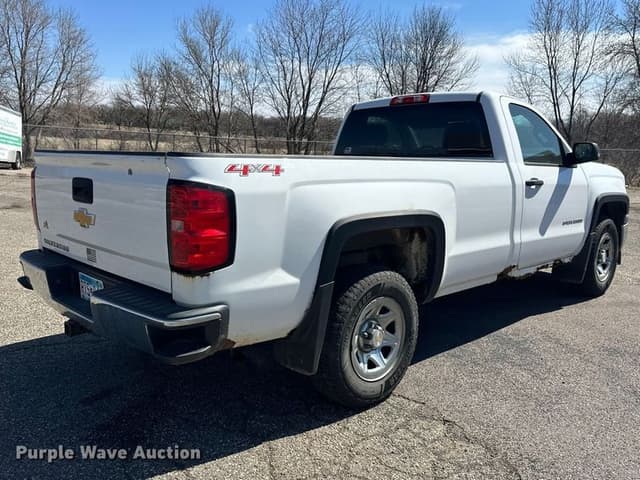 Image of Chevrolet 1500 equipment image 4