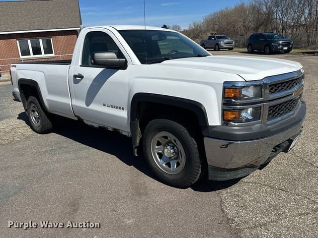 Image of Chevrolet 1500 equipment image 2