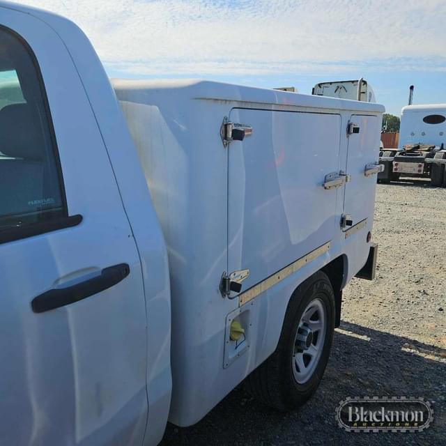 Image of Chevrolet 1500 equipment image 1