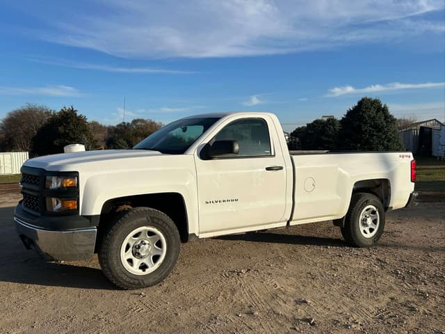 Image of Chevrolet 1500 equipment image 1