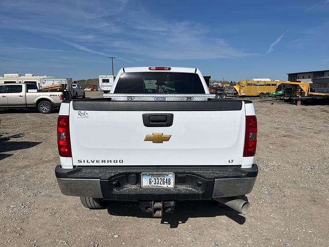 Image of Chevrolet 2500HD equipment image 3