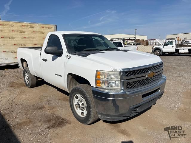 Image of Chevrolet 2500HD equipment image 2