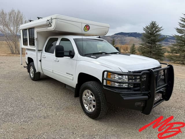 Image of Chevrolet 2500HD equipment image 2