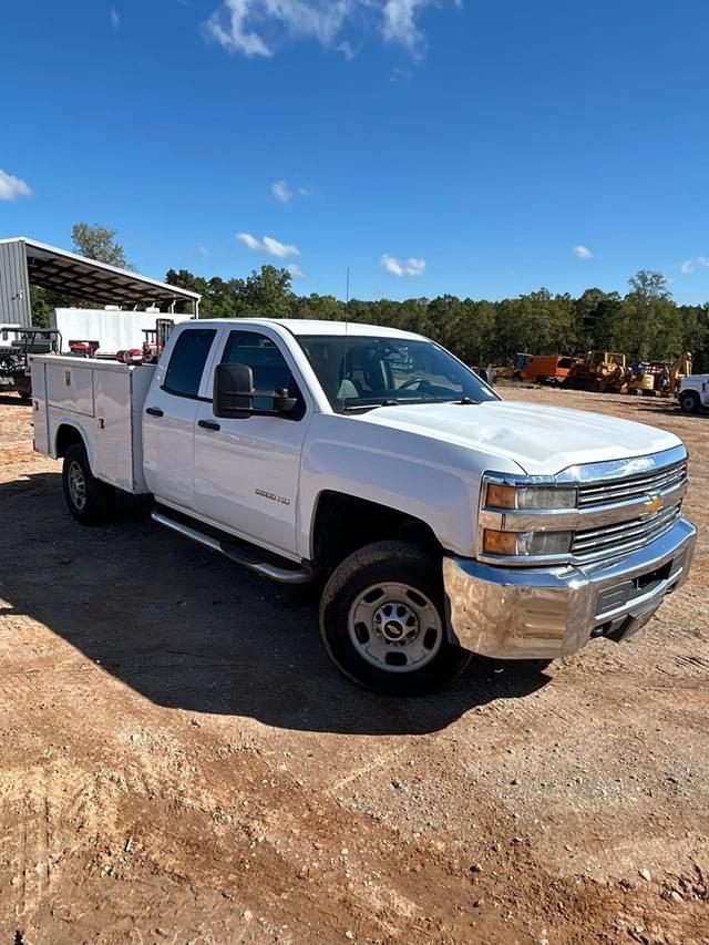 Image of Chevrolet 2500HD equipment image 1