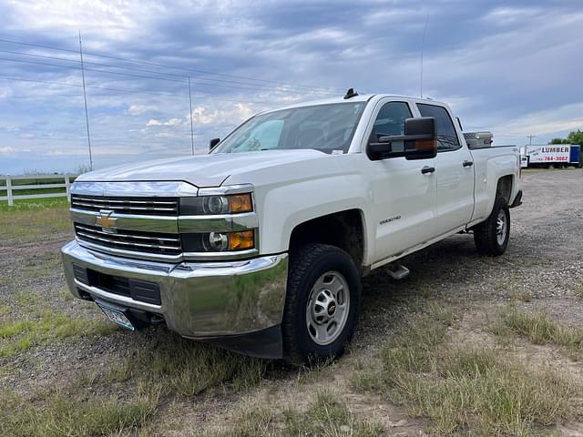 Image of Chevrolet 2500HD equipment image 3