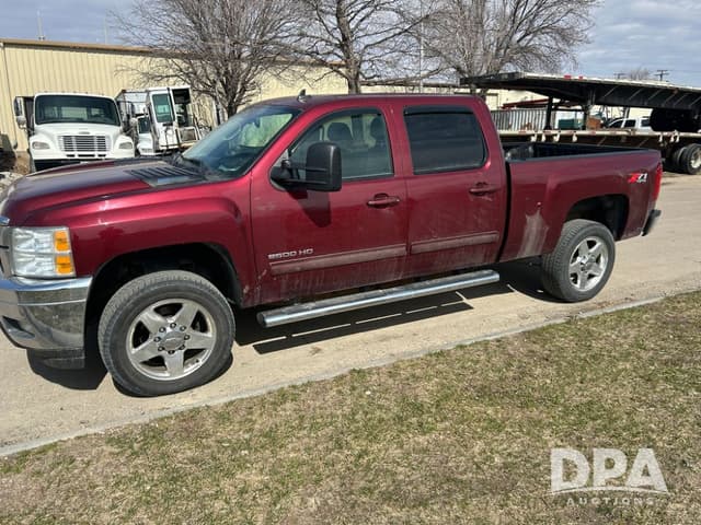 Image of Chevrolet 2500HD equipment image 1