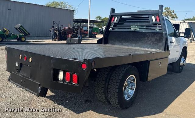 Image of Chevrolet 3500HD equipment image 4