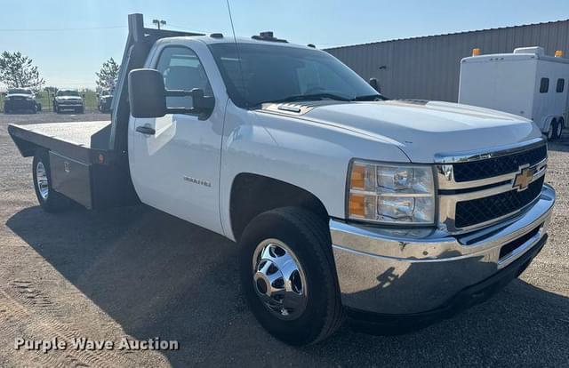 Image of Chevrolet 3500HD equipment image 2