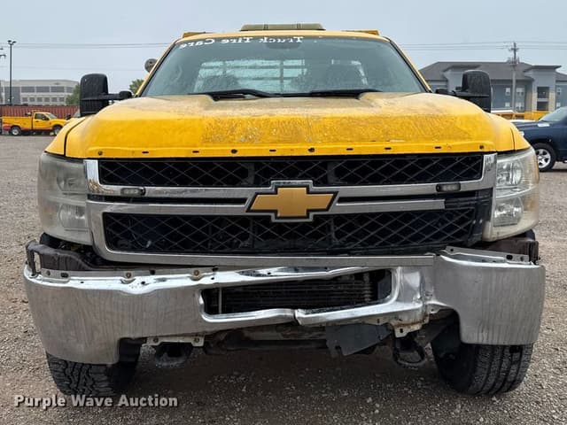 Image of Chevrolet 3500HD equipment image 1