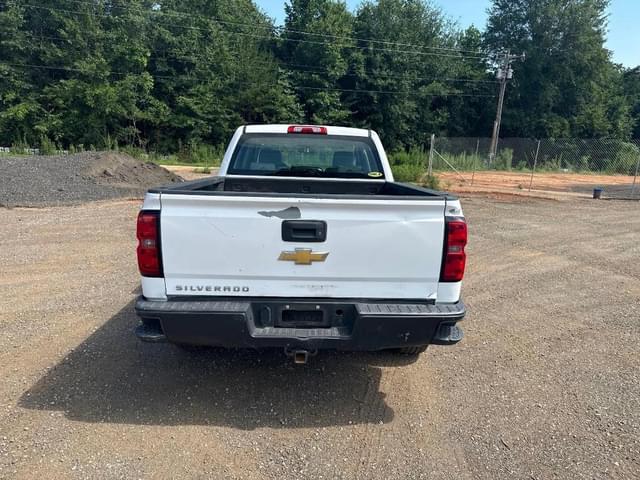 Image of Chevrolet Silverado equipment image 3