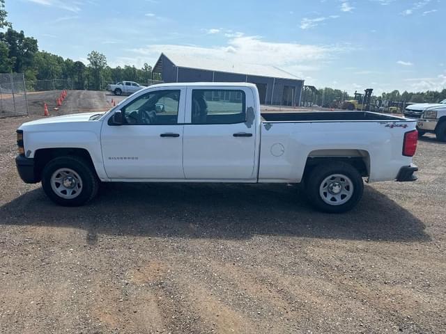 Image of Chevrolet Silverado equipment image 4