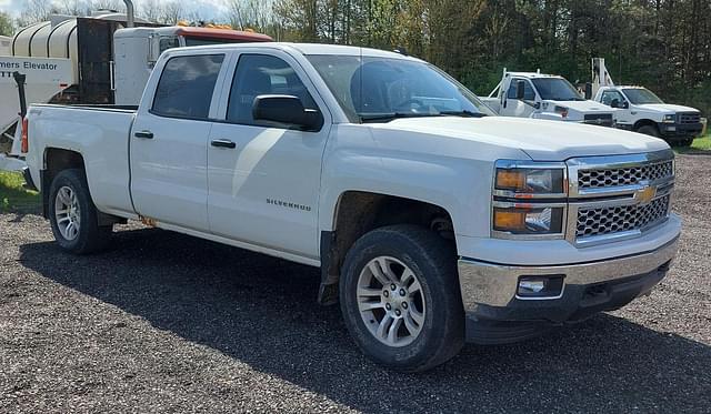 Image of Chevrolet Silverado equipment image 1