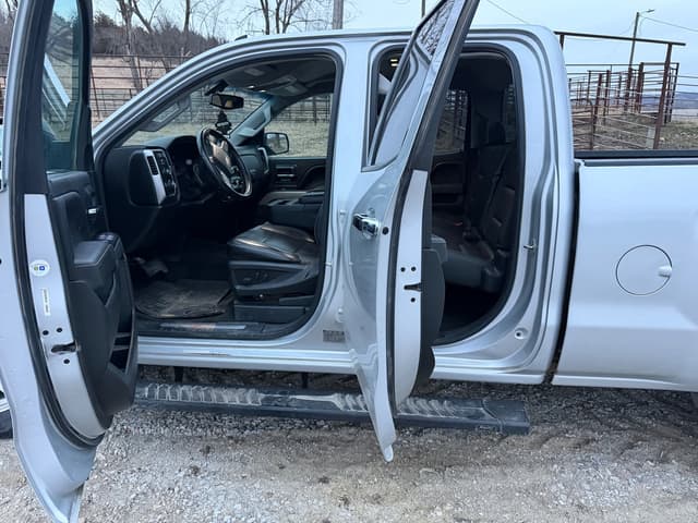 Image of Chevrolet K1500 equipment image 4