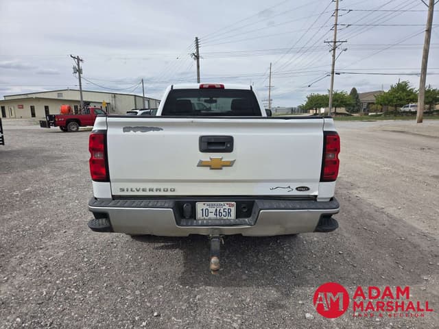 Image of Chevrolet 1500 equipment image 4