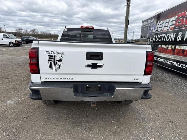 Image of Chevrolet Silverado equipment image 2
