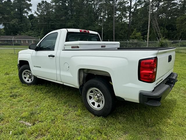 Image of Chevrolet Silverado equipment image 2