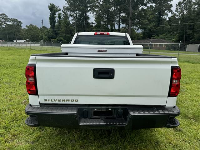 Image of Chevrolet Silverado equipment image 3