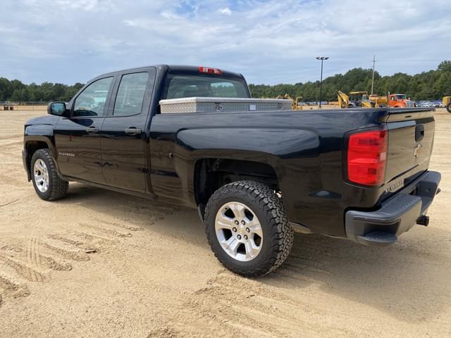 Image of Chevrolet Silverado equipment image 1