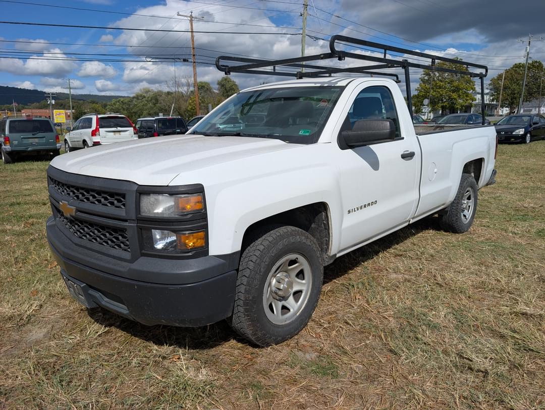 Image of Chevrolet Silverado Primary image