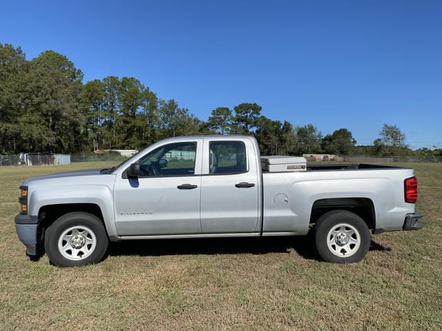 Image of Chevrolet Silverado equipment image 1