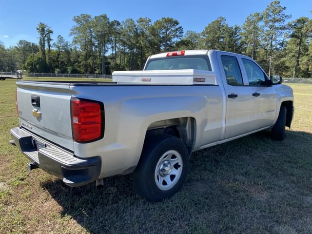 Image of Chevrolet Silverado equipment image 4