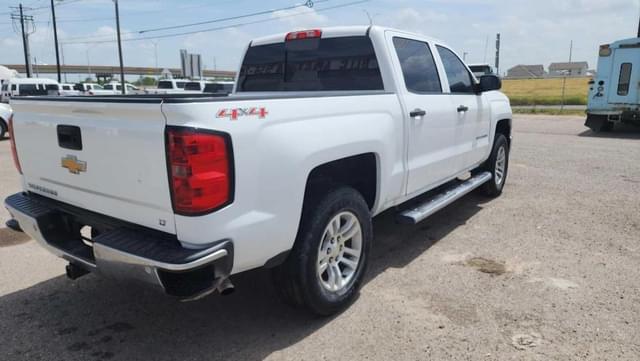 Image of Chevrolet Silverado equipment image 3