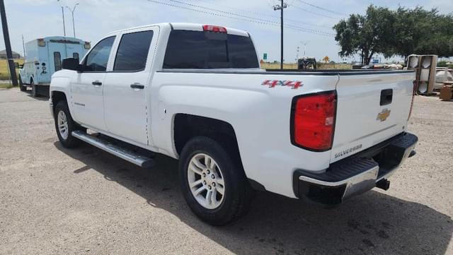 Image of Chevrolet Silverado equipment image 4
