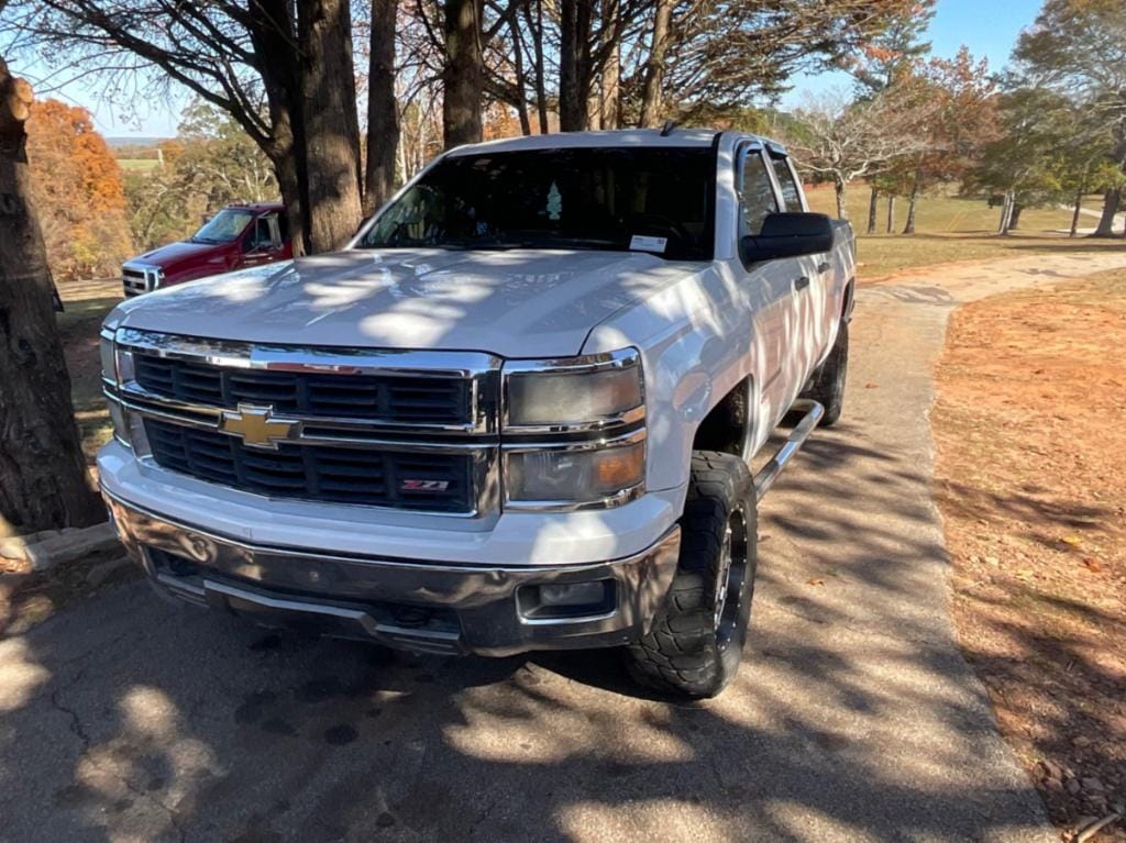 2014 Chevrolet Silverado Equipment Image0