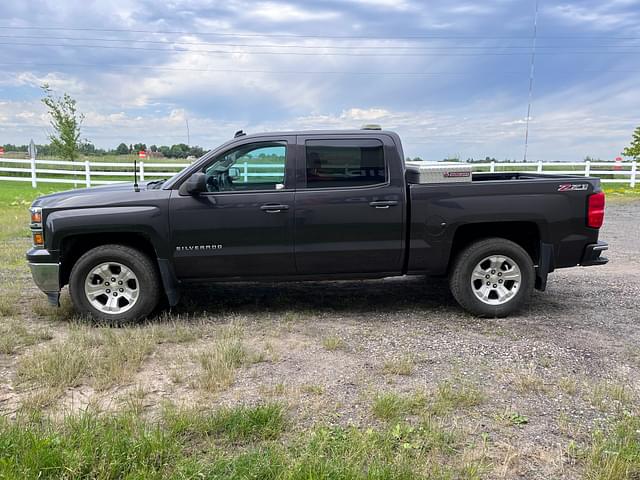 Image of Chevrolet Silverado equipment image 4