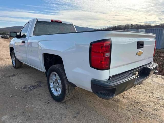 Image of Chevrolet 1500 equipment image 2