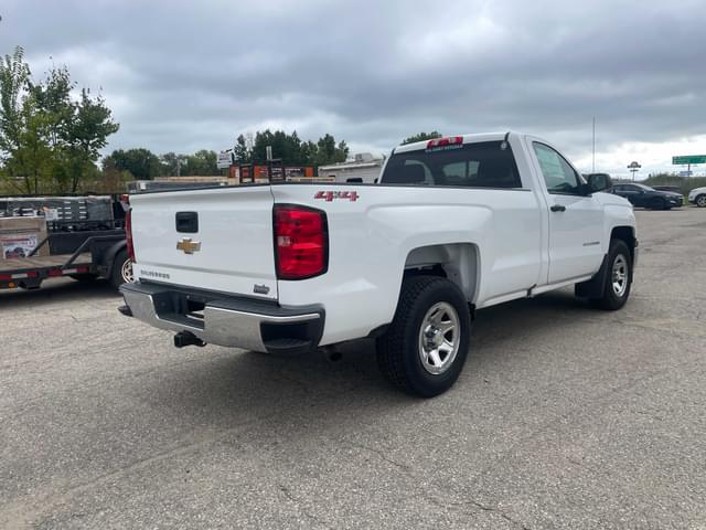 Image of Chevrolet Silverado equipment image 4