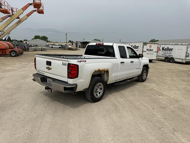 Image of Chevrolet 1500 equipment image 4