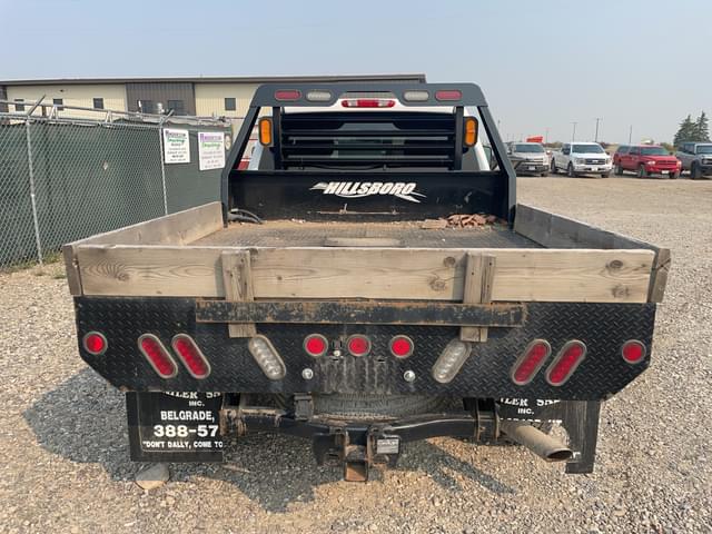 Image of Chevrolet 2500HD equipment image 2