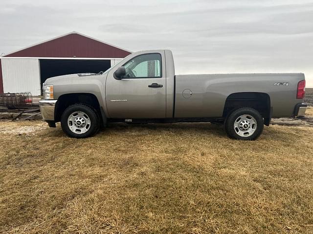 Image of Chevrolet 2500HD equipment image 1