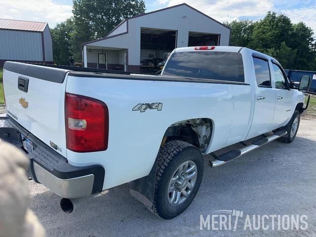 Image of Chevrolet 2500HD equipment image 4