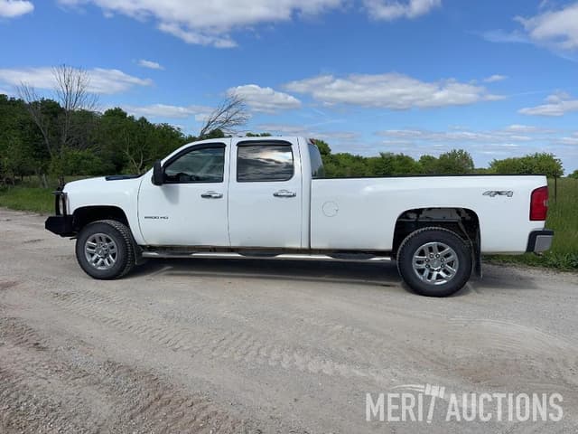 Image of Chevrolet 2500HD equipment image 1