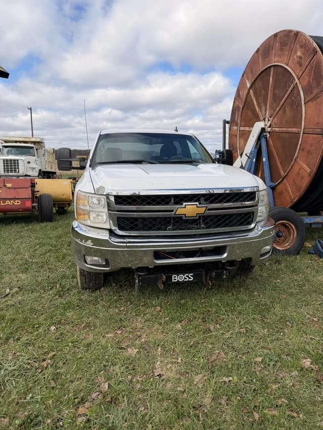 Image of Chevrolet 2500HD equipment image 1