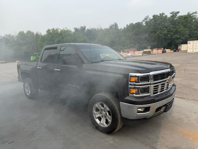 Image of Chevrolet Silverado equipment image 1